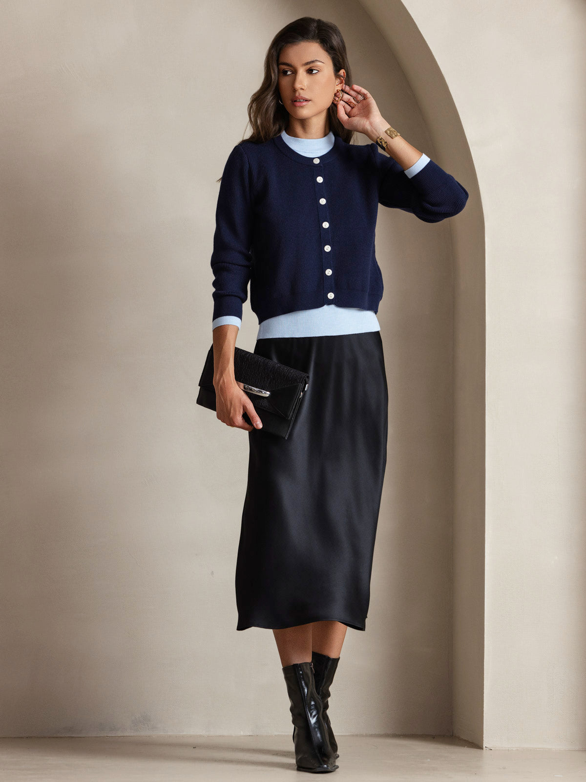 Langes Seidenkleid mit Spaghettiträgern