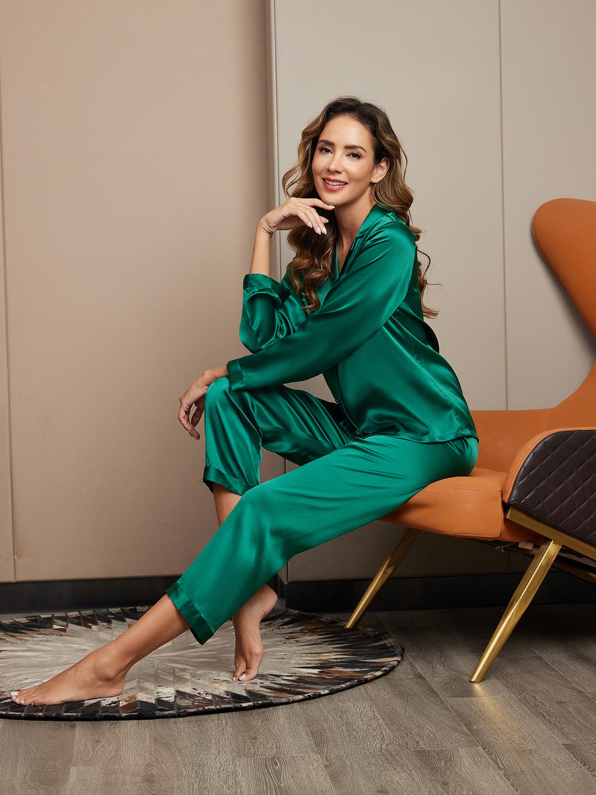 Reine Seide Knöpfe Damen Pyjamas